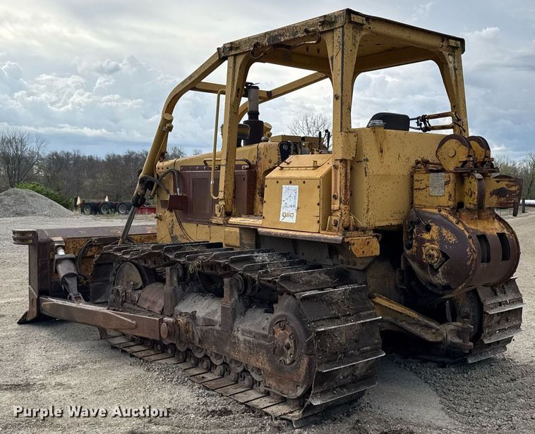 image for item EM3964 1985 Caterpillar D6D dozer