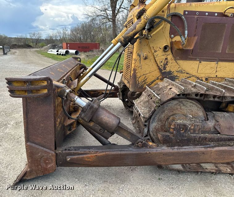 image for item EM3964 1985 Caterpillar D6D dozer