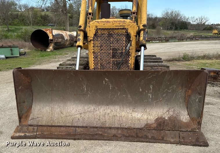 image for item EM3964 1985 Caterpillar D6D dozer