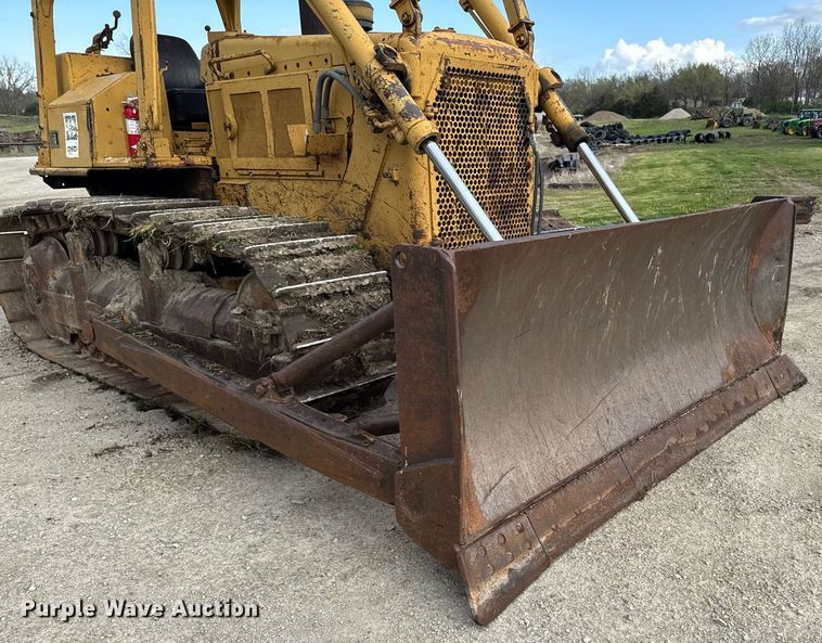 image for item EM3964 1985 Caterpillar D6D dozer