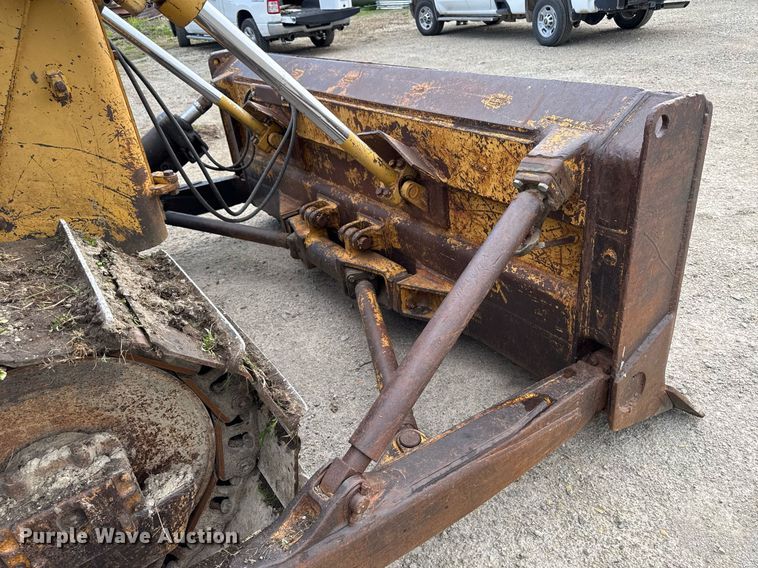 image for item EM3964 1985 Caterpillar D6D dozer