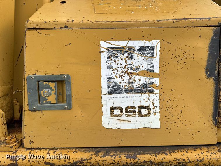 image for item EM3964 1985 Caterpillar D6D dozer