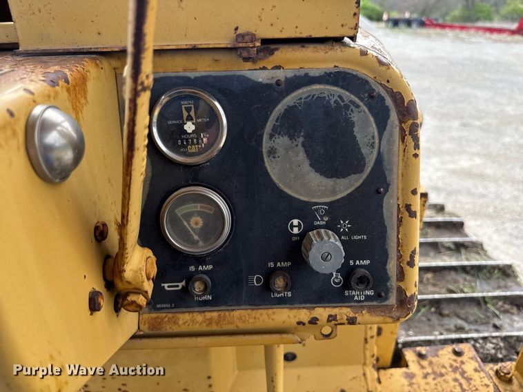 image for item EM3964 1985 Caterpillar D6D dozer
