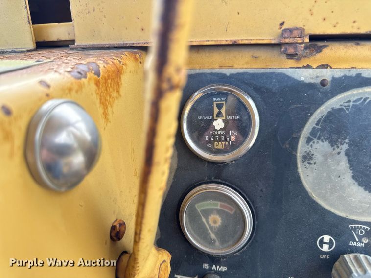 image for item EM3964 1985 Caterpillar D6D dozer