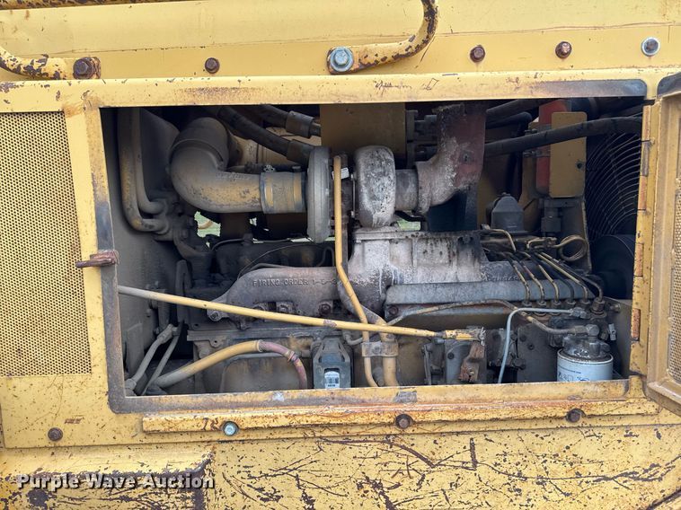 image for item EM3964 1985 Caterpillar D6D dozer