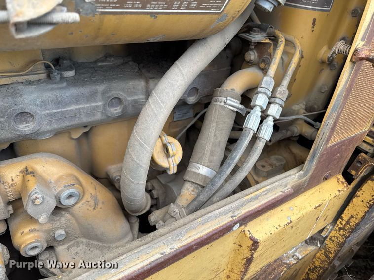 image for item EM3964 1985 Caterpillar D6D dozer