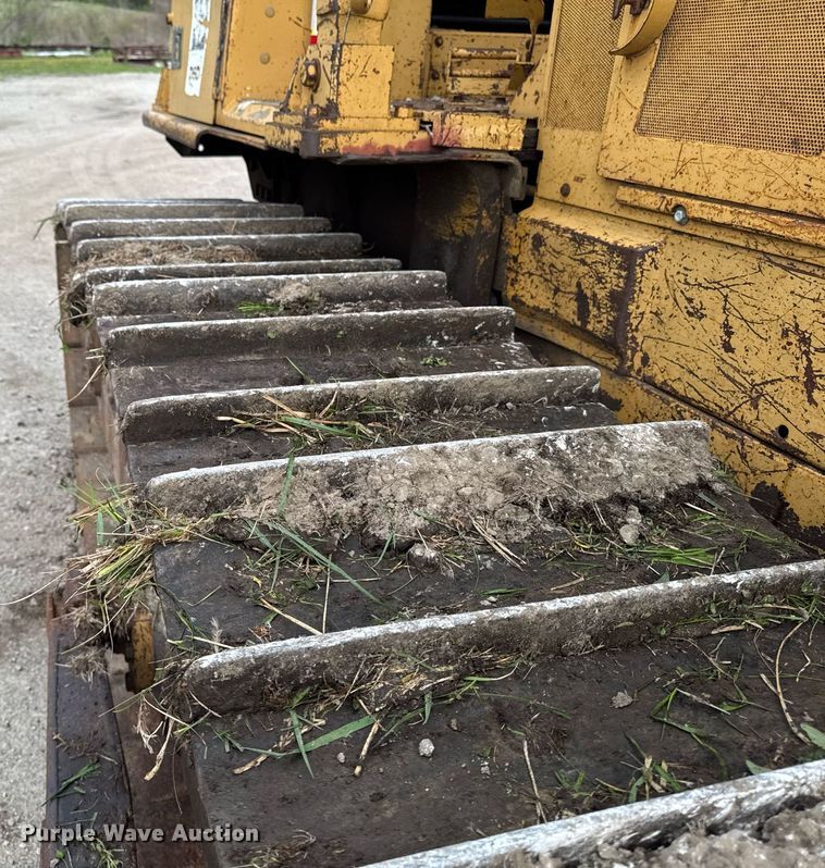 image for item EM3964 1985 Caterpillar D6D dozer