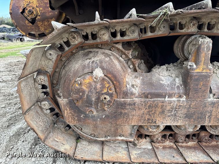 image for item EM3964 1985 Caterpillar D6D dozer