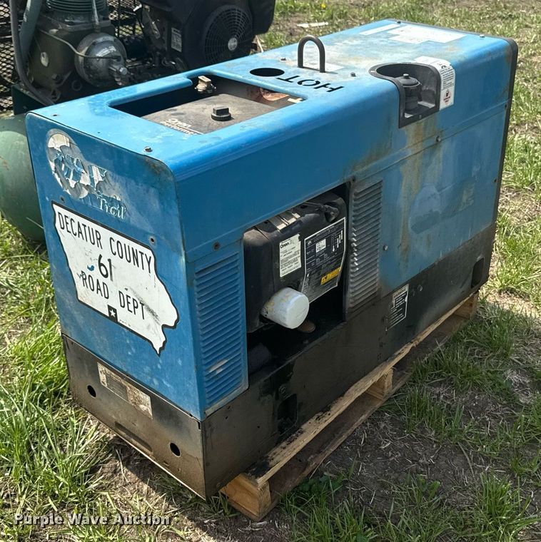 image for item EM3965 Miller Trailblazer 251 welder/generator