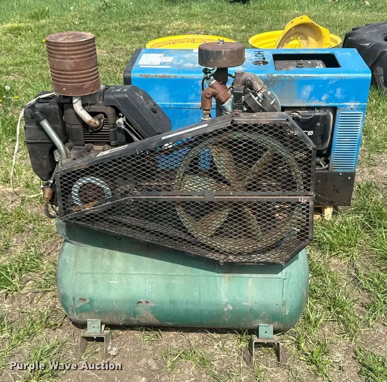 image for item EM3966 Champion HGR6-3K air compressor