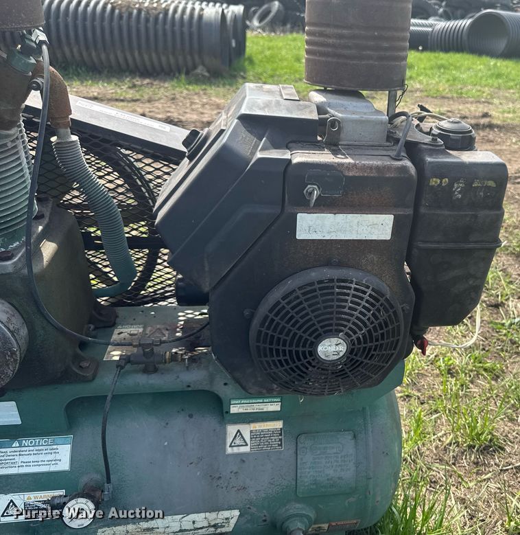 image for item EM3966 Champion HGR6-3K air compressor