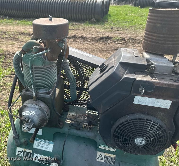 image for item EM3966 Champion HGR6-3K air compressor