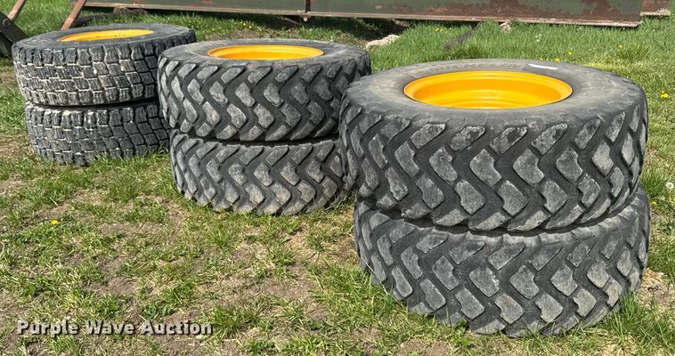 image for item EM3967 6)17.5R25 tires and wheels