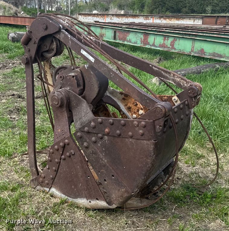 image for item EM3971 Owen 24