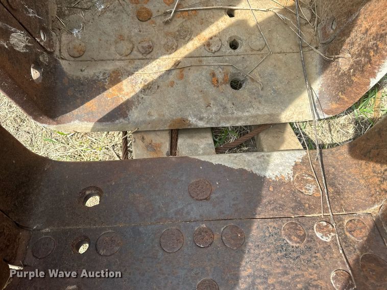 image for item EM3971 Owen 24