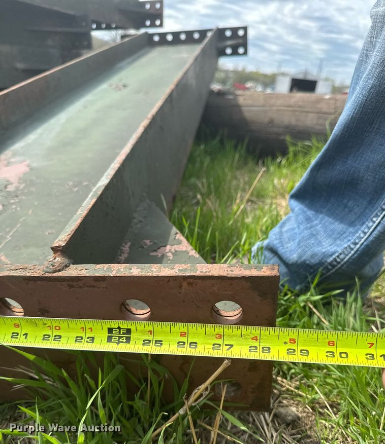 image for item EM3973 Approximately 20 I-beams