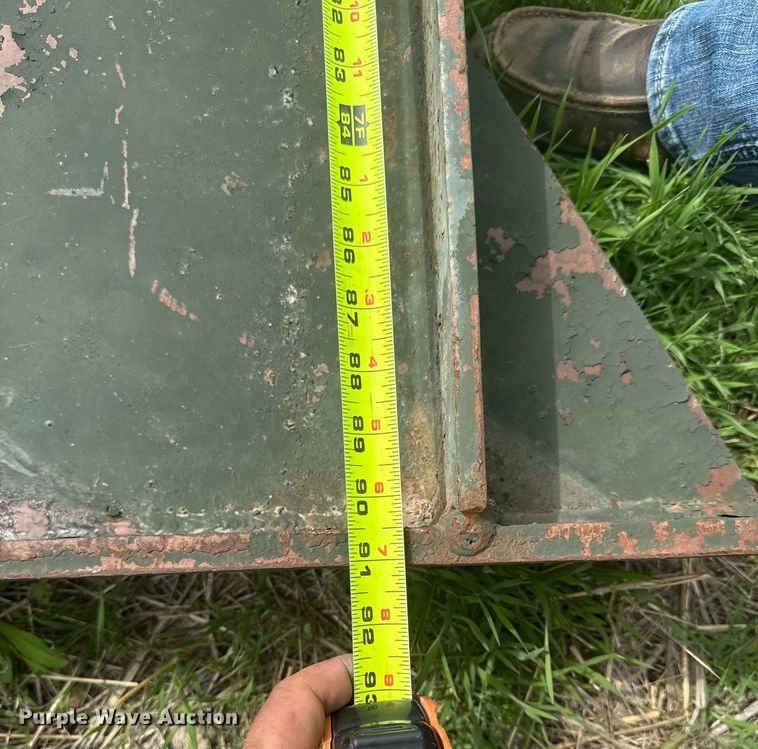 image for item EM3973 Approximately 20 I-beams