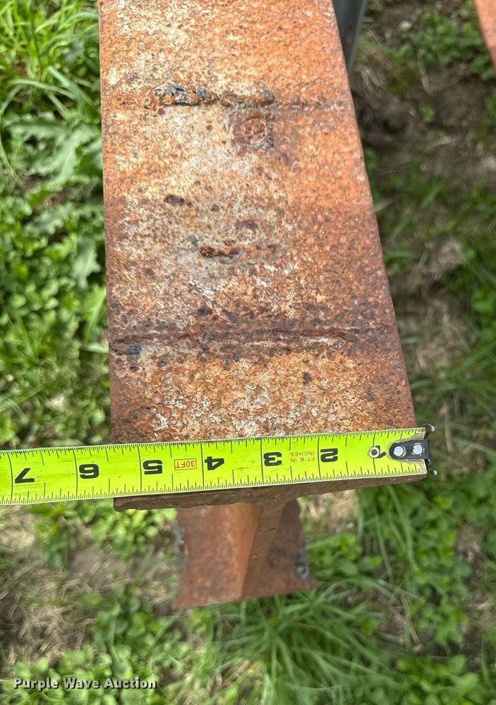 image for item EM3974 (10) I-beams