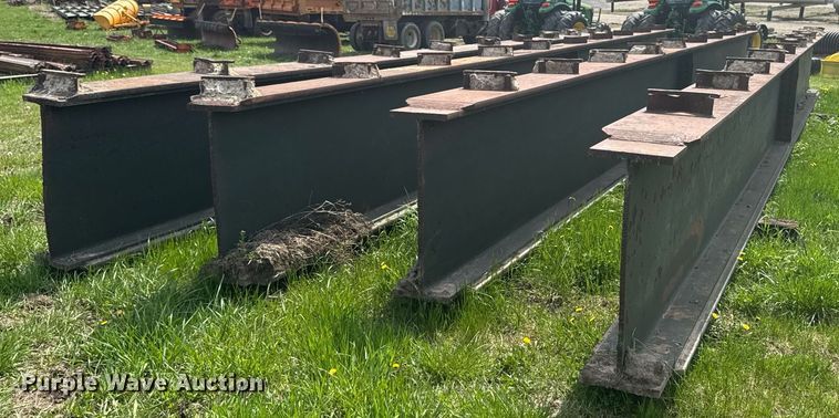 image for item EM3981 (4) I-beams