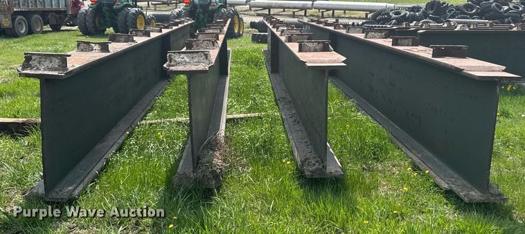 image for item EM3981 (4) I-beams