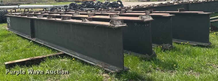 image for item EM3981 (4) I-beams