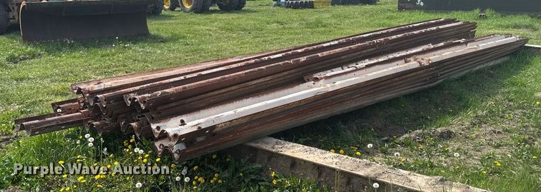 image for item EM3983 Approximately 33 guardrails