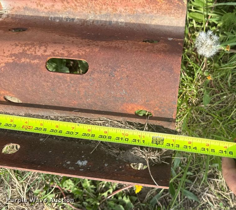 image for item EM3983 Approximately 33 guardrails