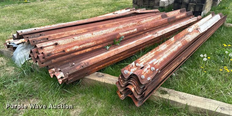 image for item EM3989 Approximately 35 guardrails