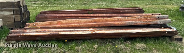 image for item EM3989 Approximately 35 guardrails