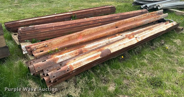 image for item EM3989 Approximately 35 guardrails
