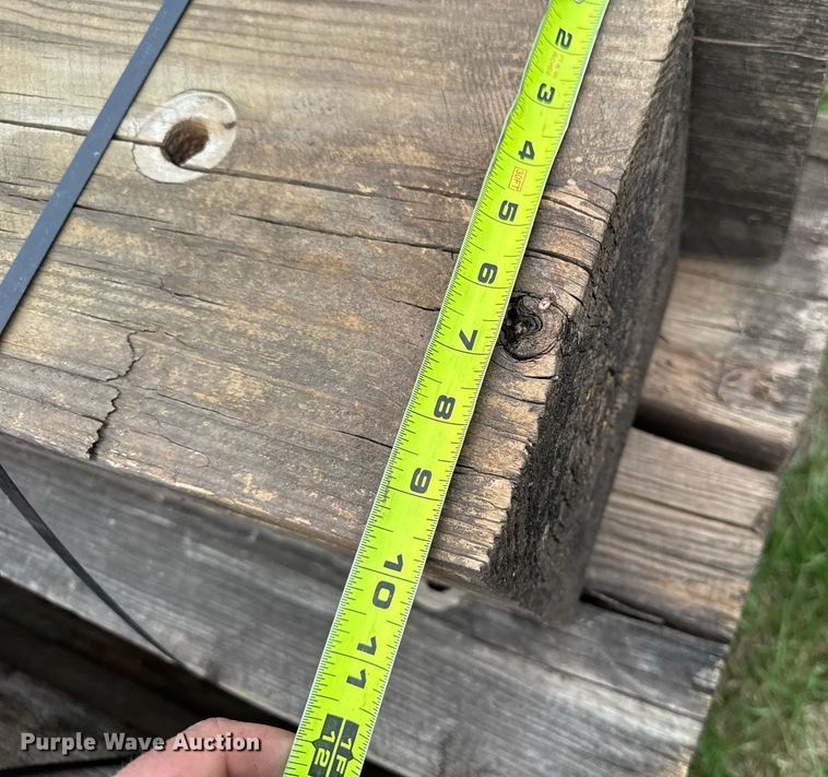 image for item EM3994 (15) wood beams