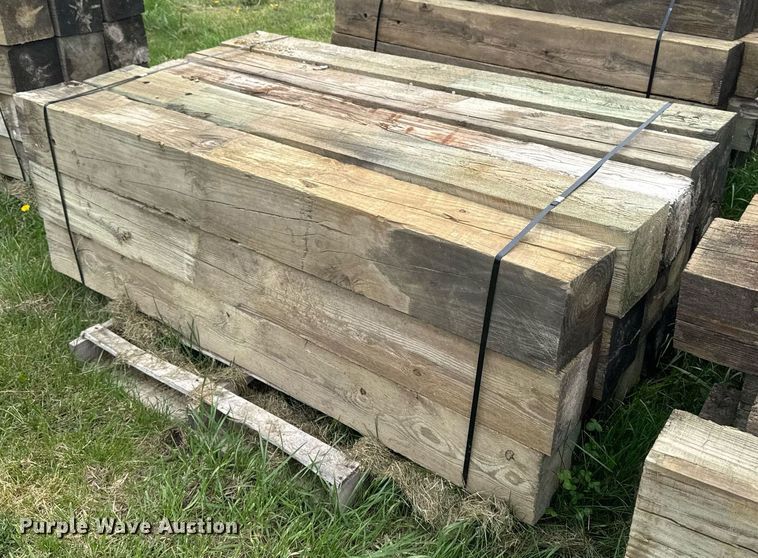 image for item EM3996 (15) wood beams