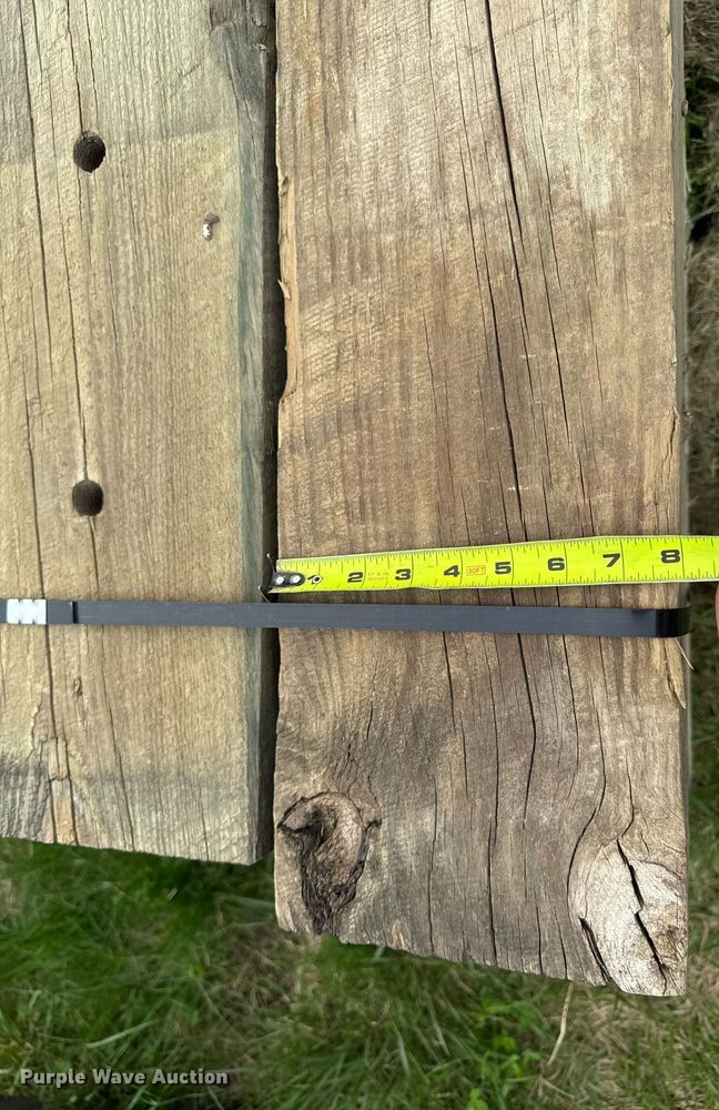 image for item EM3996 (15) wood beams