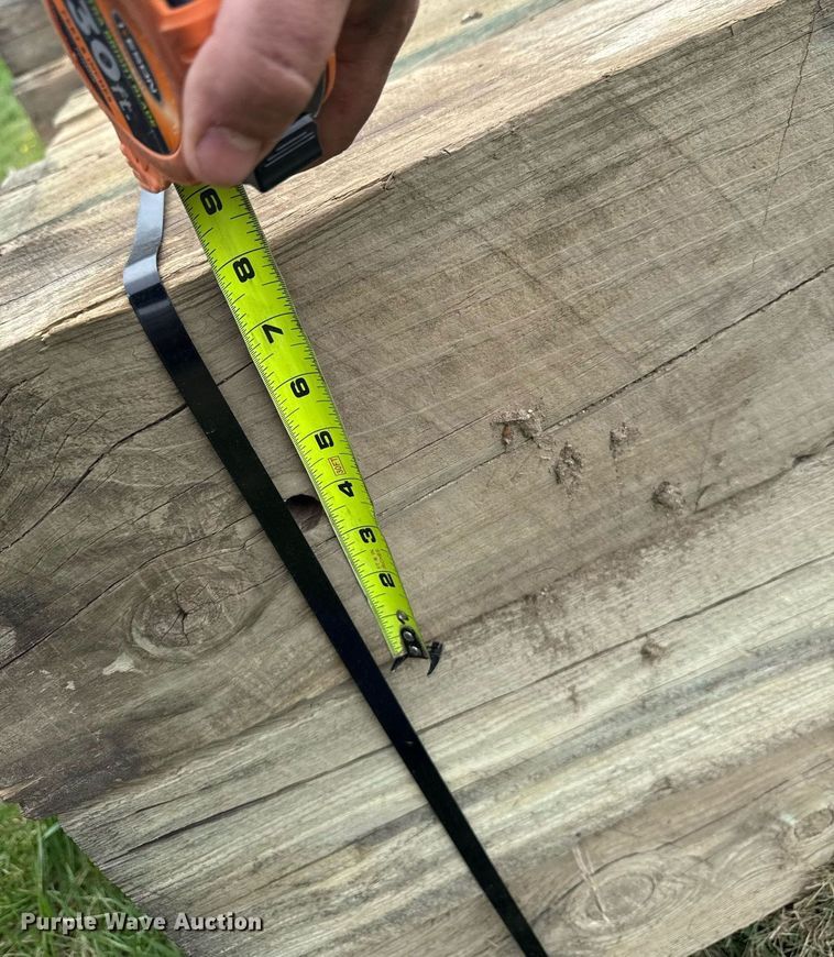 image for item EM3996 (15) wood beams