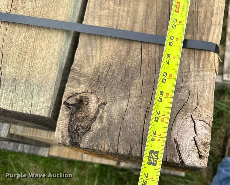 image for item EM3996 (15) wood beams