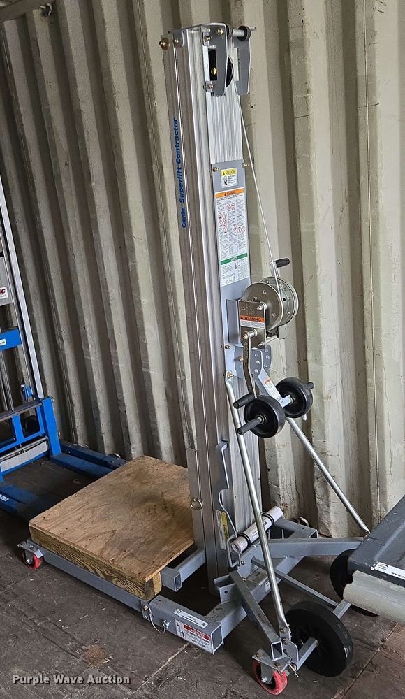 image for item EM7183 Genie  SLC-12 material lift 