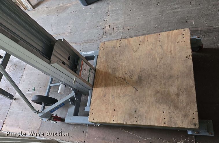 image for item EM7183 Genie  SLC-12 material lift 