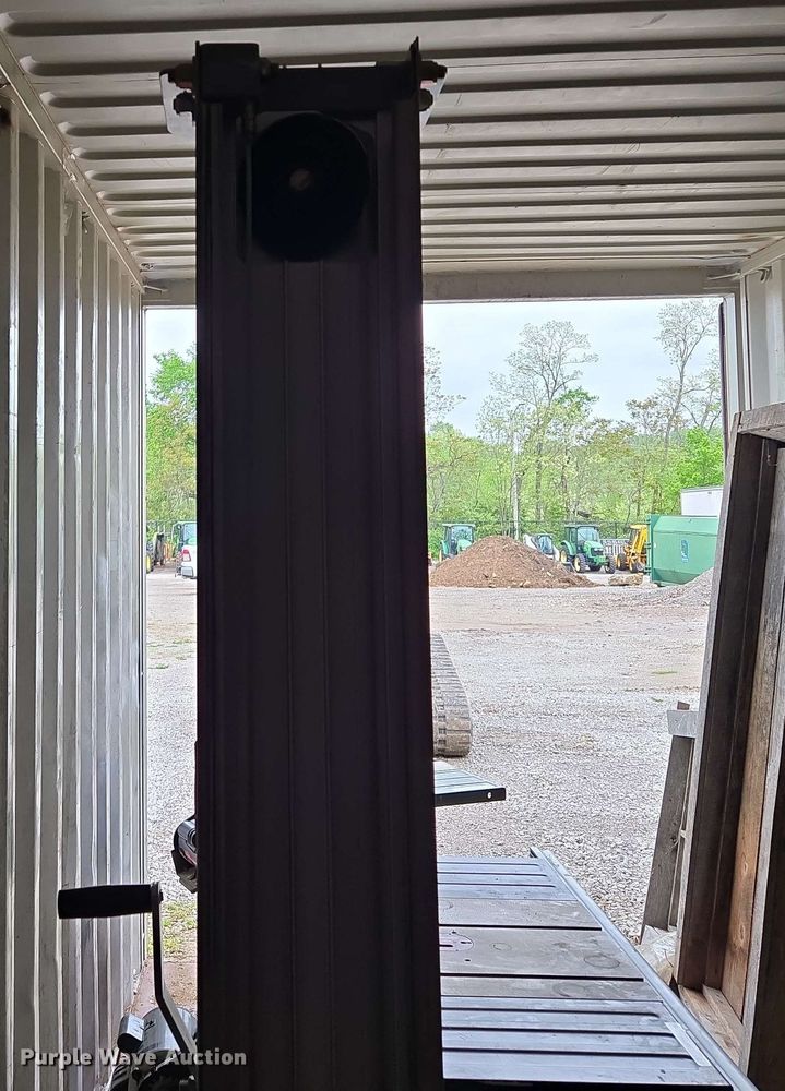 image for item EM7183 Genie  SLC-12 material lift 