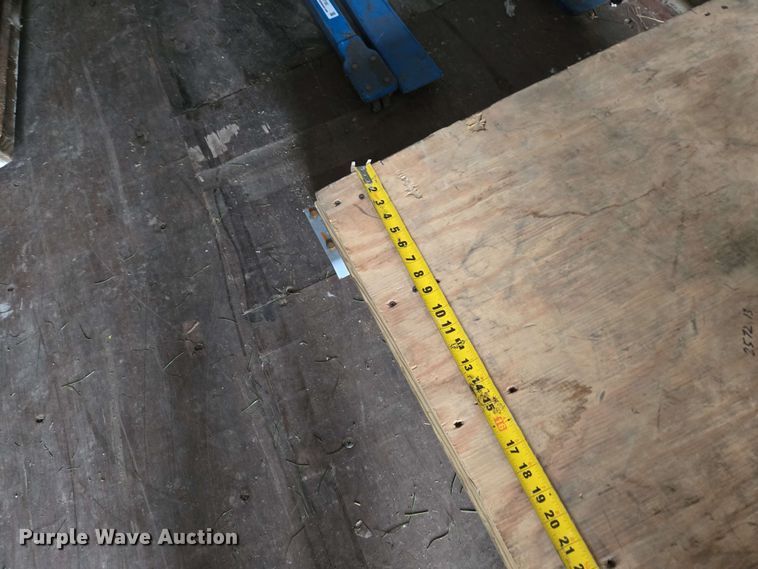 image for item EM7183 Genie  SLC-12 material lift 