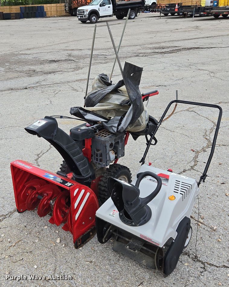 image for item EM7186 (2) snow blowers 