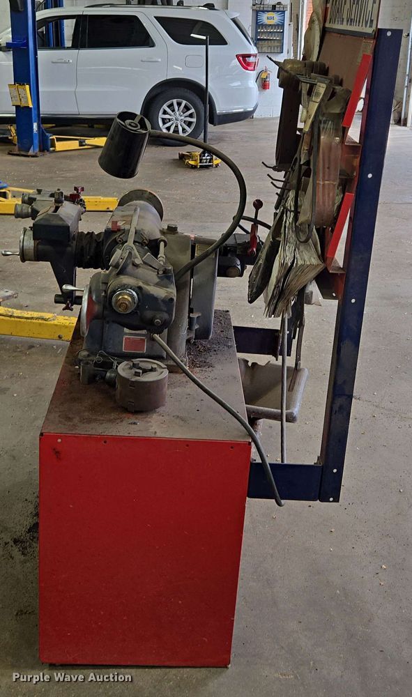 image for item EM7191 Ammco 4000 brake lathe 