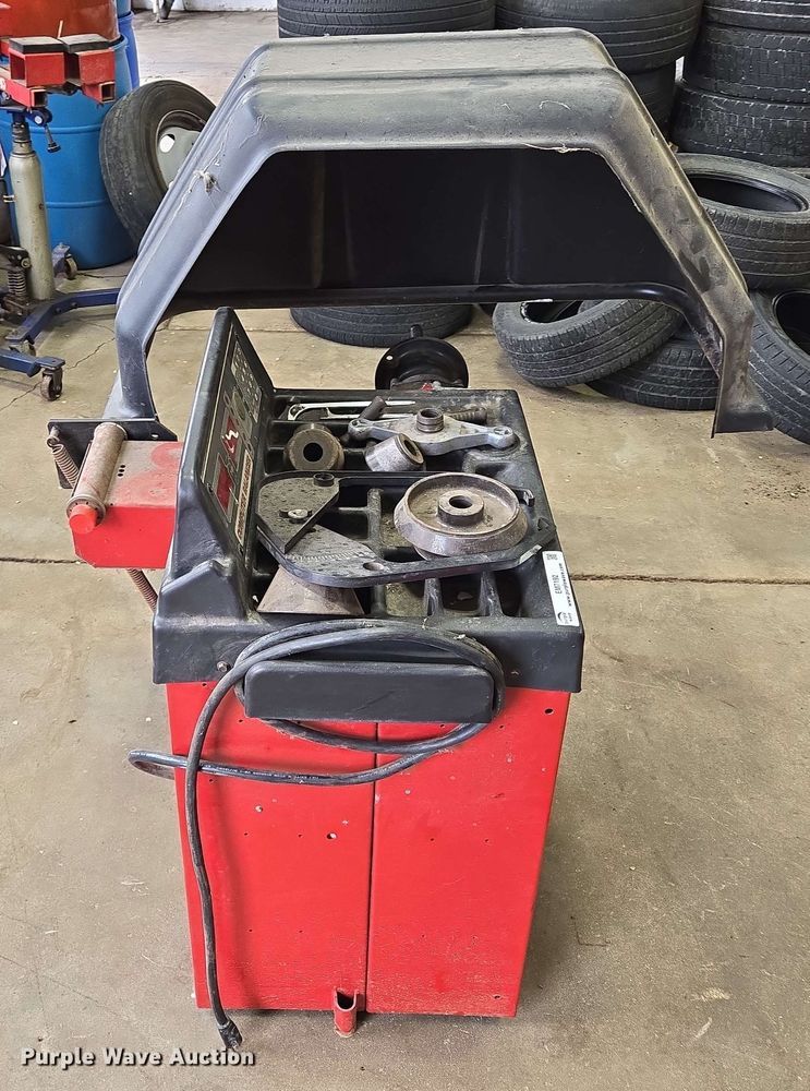 image for item EM7192 Coats Direct Drive  850 Solid State  tire machine