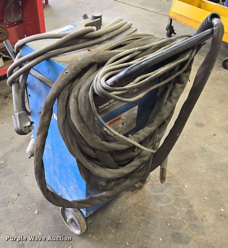 image for item EM7193 Miller  Spectrum 700 plasma cutter