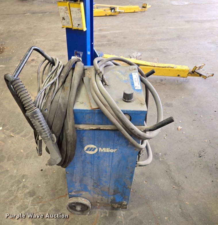 image for item EM7193 Miller  Spectrum 700 plasma cutter