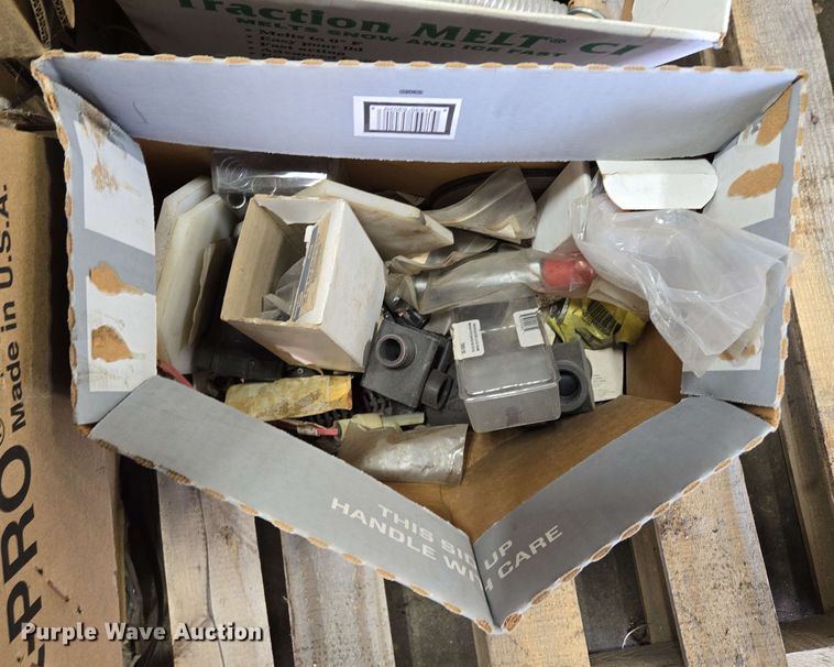 image for item EM7194 Street sweeper parts 