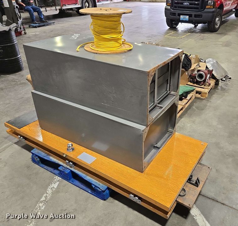 image for item EM7196 Fire fighting equipment 