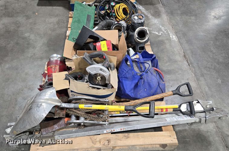 image for item EM7196 Fire fighting equipment 