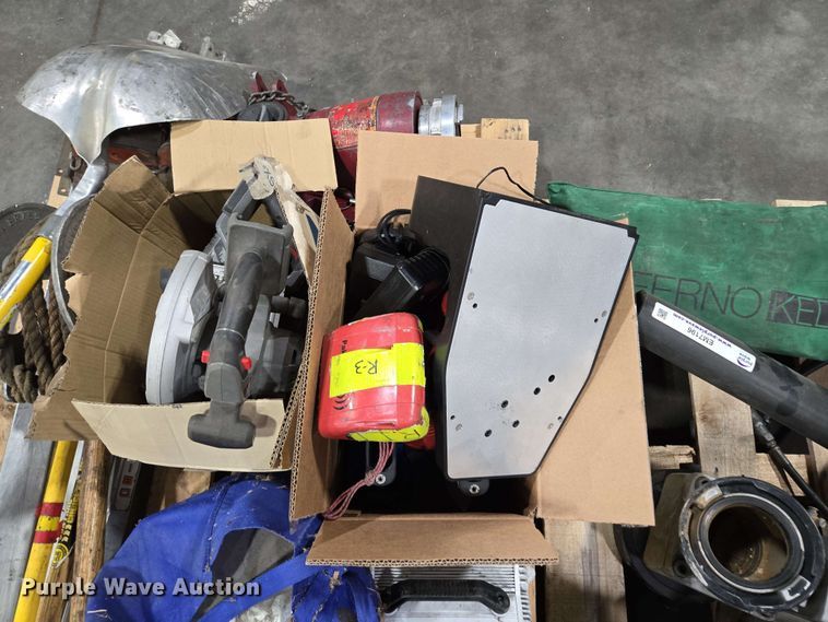 image for item EM7196 Fire fighting equipment 