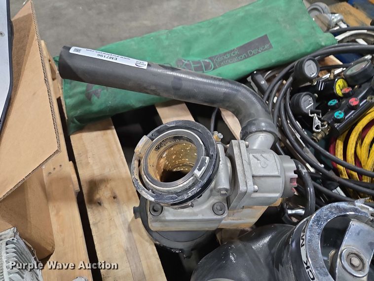 image for item EM7196 Fire fighting equipment 