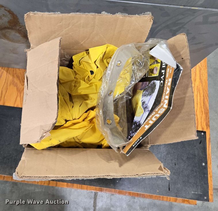 image for item EM7196 Fire fighting equipment 